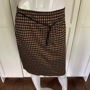 tan/black houndstooth skirt with brown leather tie